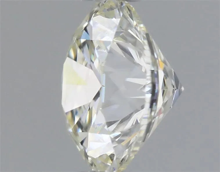 0.77 Carats ROUND Diamond